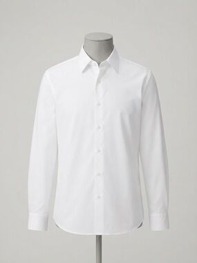 Uniqlo Men's White Long-Sleeve Dress Shirt